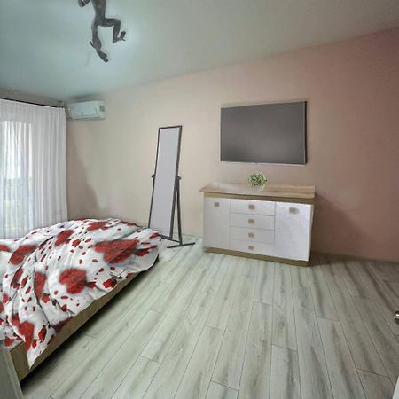 Воскресенская 12 Dnipro Exterior foto
